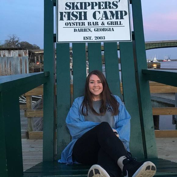 Meet your Posher, Julia - Picture 1 of 1